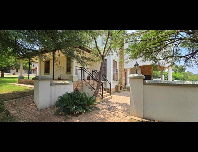 5 BEDROOM HOUSE FOR SALE IN BOSCHKOP